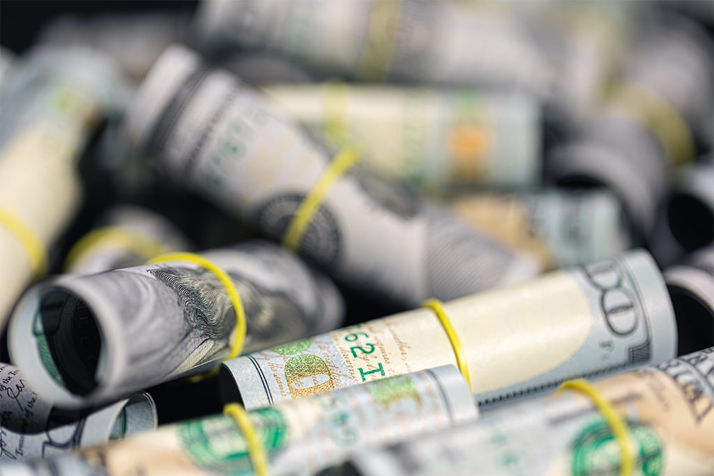 billetes dolares paquetes